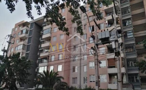 En Venta Comodo Departamento en Estacion Central 3D - 2B Con Estacionamiento